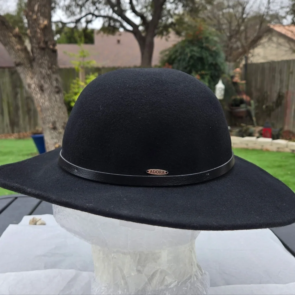 ADORA Classic Black Felt Hat with Logo Band
